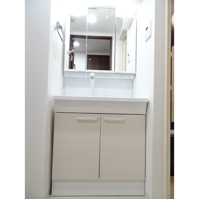 洗面設備　別部屋参照・現況優先