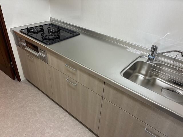 キッチン　別部屋参考写真です