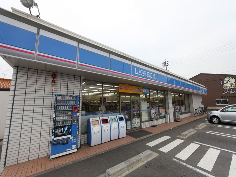 コンビニ　ローソン 中川馬手町店（コンビニ）まで40m