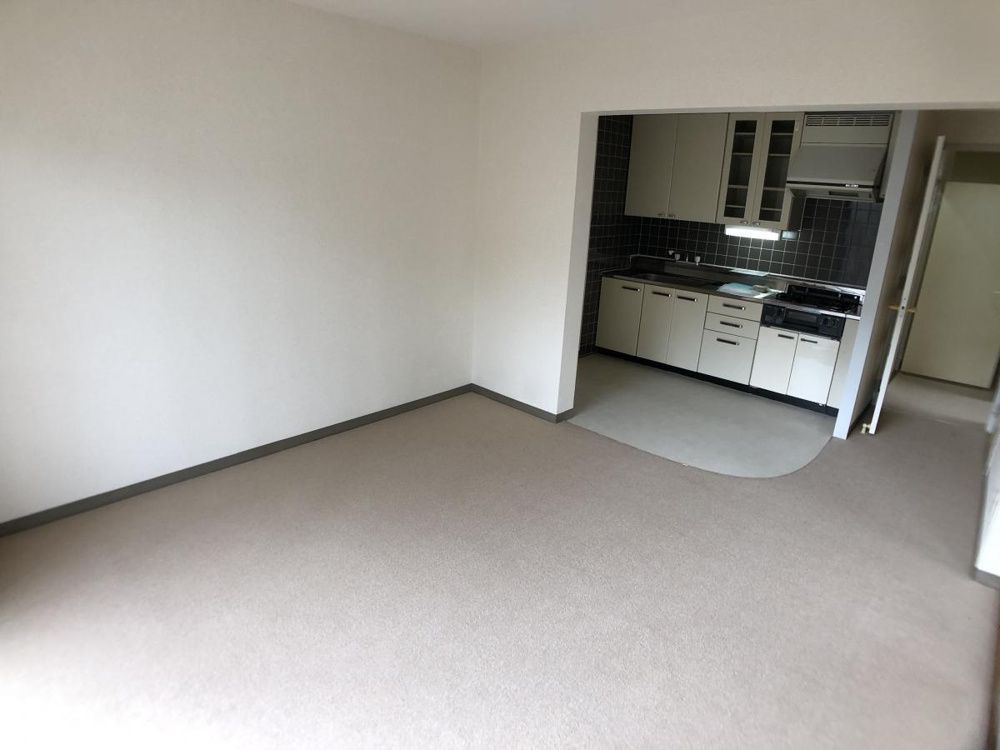 居室・リビング　※全て別号室のお写真。内装等参考にしてください。