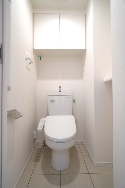 トイレ　※写真は同タイプ住戸です。