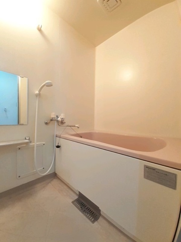 バス・シャワールーム　図面と現状に相違がある場合には現状を優先