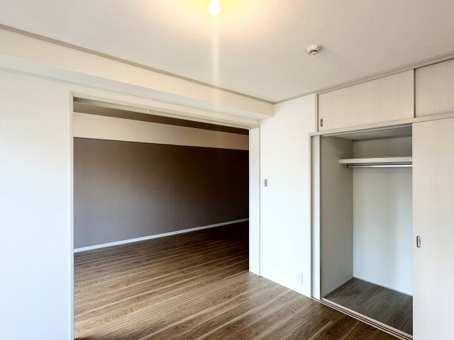 収納　参考写真（別部屋フルリニューアル時）