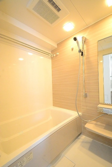 バス・シャワールーム　カラー・タイプ異なる場合あります。