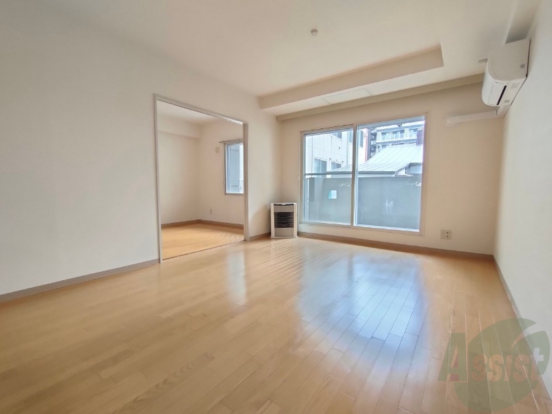 居室・リビング　広くてキレイなお部屋が広がっていて、充実した生活が送れそう。