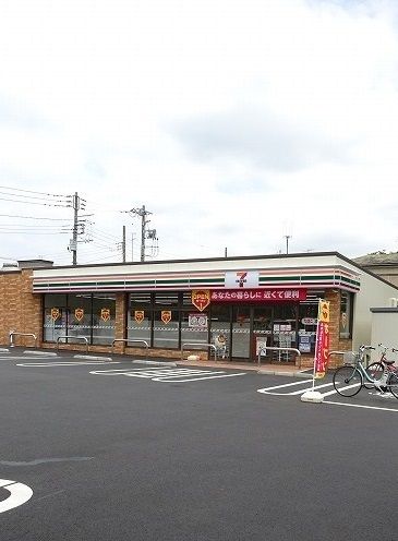 コンビニ　セブンイレブン（コンビニ）まで800m