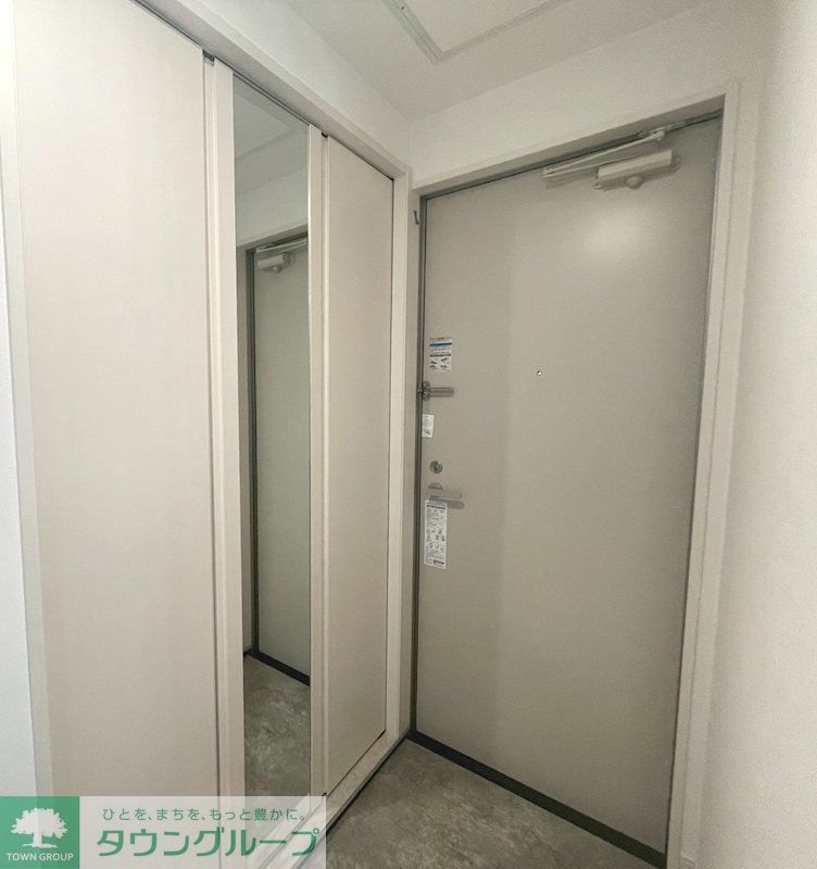 玄関　★お部屋探しは株式会社タウンハウジング東京まで★