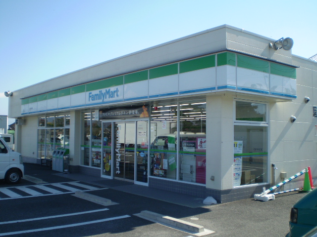 コンビニ　ファミリーマート信州山形店（コンビニ）まで521m