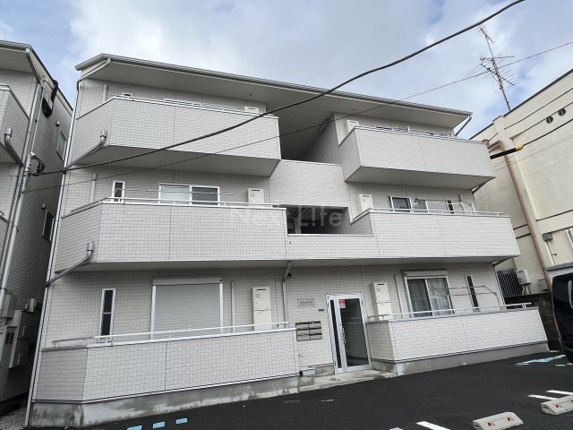建物外観　ルシェンテA棟