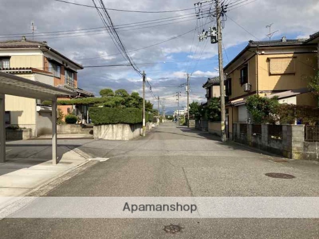 その他　側面道路（その他）まで0m