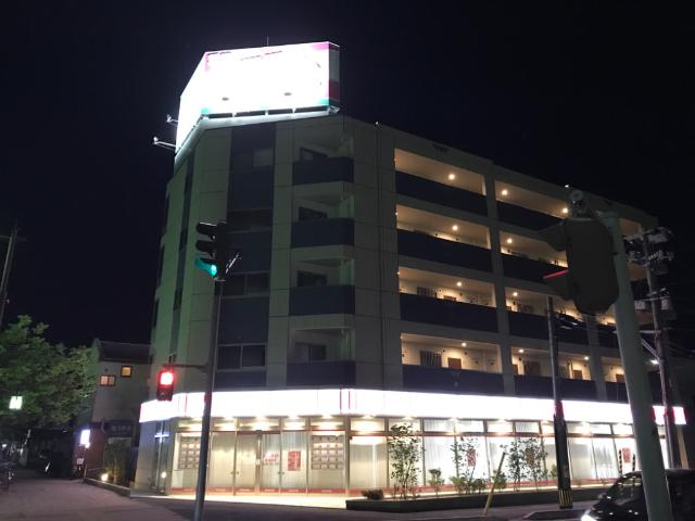 建物外観　外観写真（夜）