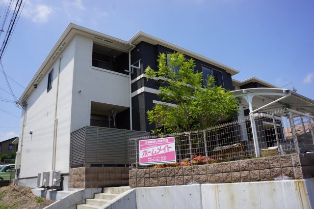 建物外観　落ち着いた雰囲気の外観です