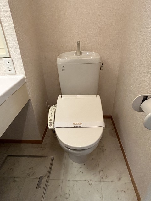 トイレ　別号室