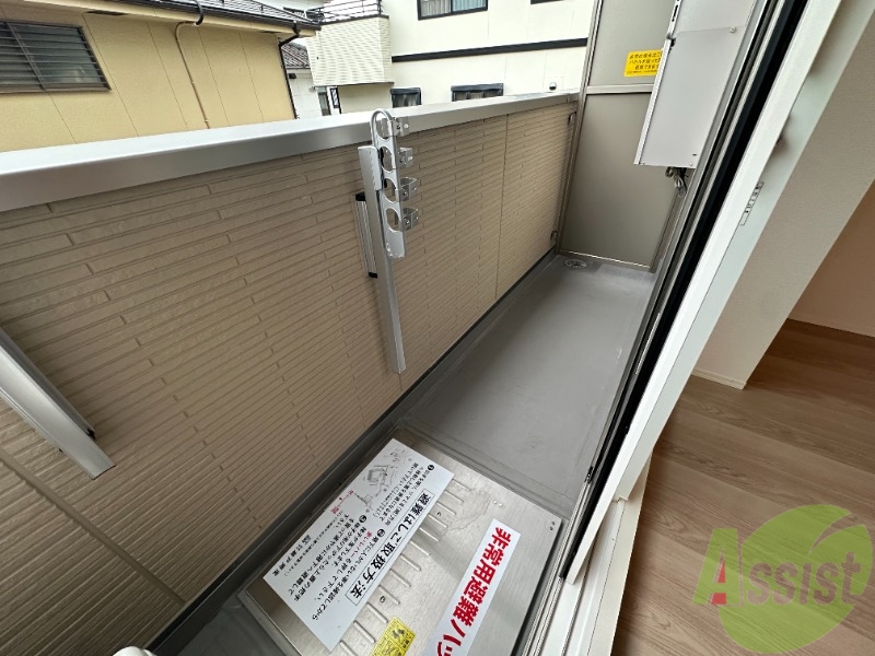 バルコニー　バルコニーがあるので洗濯物もはかどりますね