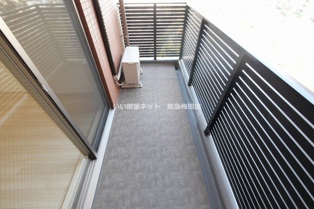 バルコニー　同シリーズ別部屋仕様写真イメージとなります。