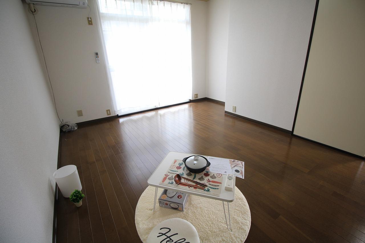 その他　家具、小物類はついておりません。