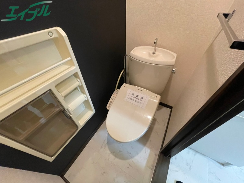 トイレ　同タイプ部屋写真です。