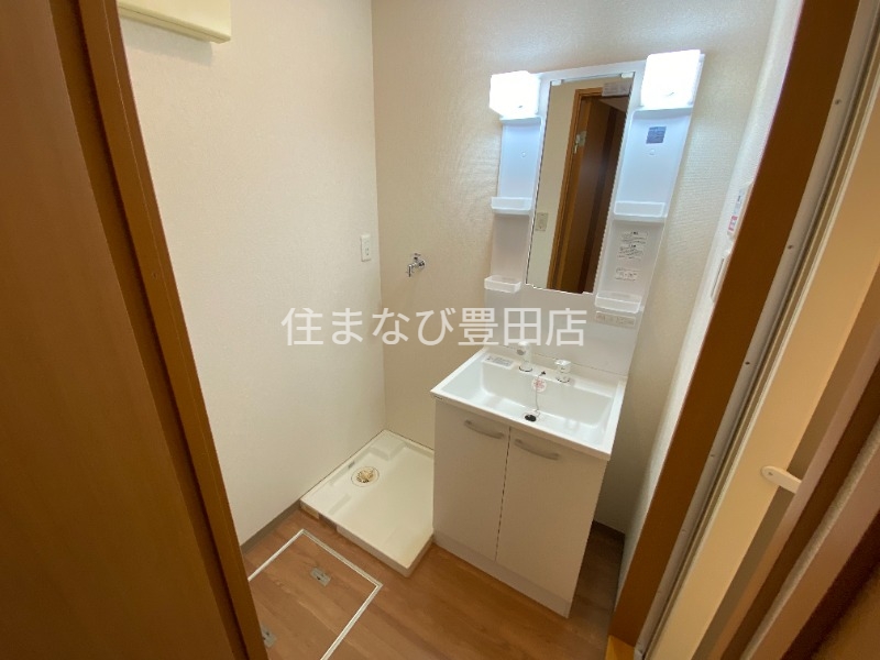 洗面設備　同型タイプ