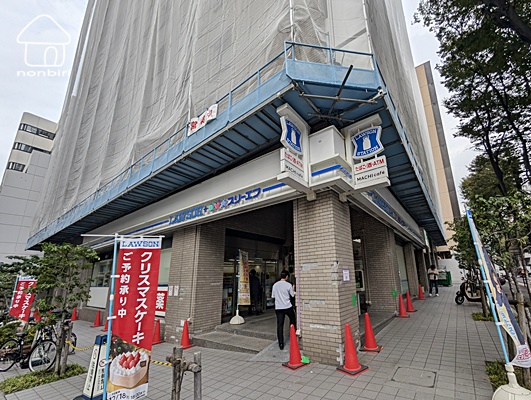 コンビニ　ローソン・スリーエフ日本大通店（コンビニ）まで87m