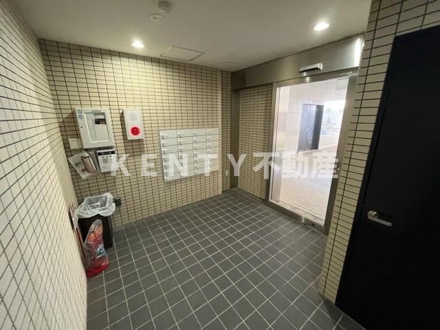 エントランス　清潔なエントランスです