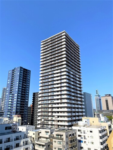 建物外観　建物外観別角度　※2025年10月撮影の写真