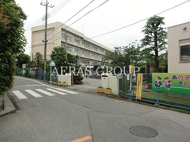 小学校　旭小学校（小学校）まで751m