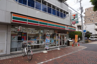 コンビニ　セブンイレブン 川崎田尻町店（コンビニ）まで646m
