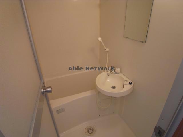 バス・シャワールーム　※同物件別部屋参考写真