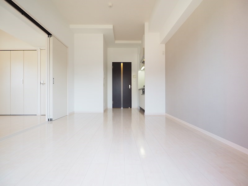 居室・リビング　広々10帖のリビングは使い勝手の良いお部屋です。