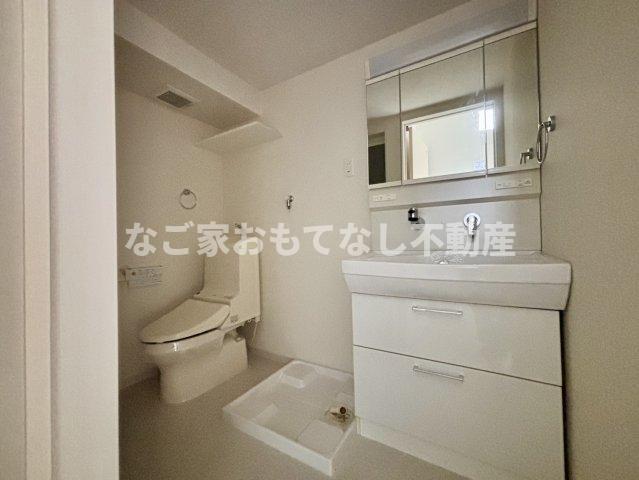 洗面設備　※写真は別号室