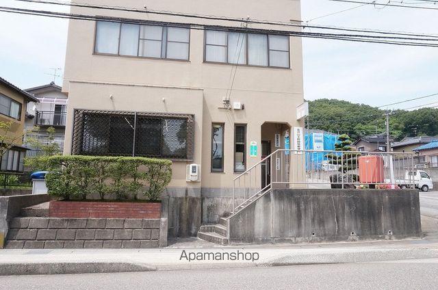 郵便局　金沢山王町簡易郵便局（郵便局）まで648m