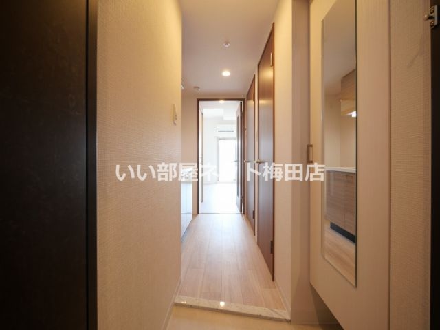エスリード大阪NEXUSの玄関写真