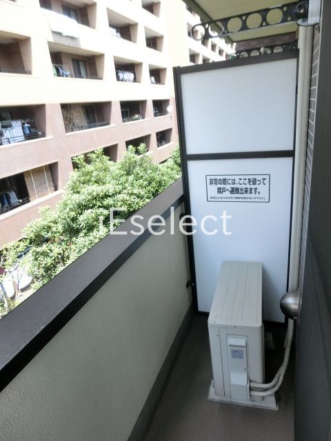 バルコニー　お洗濯物も干せるバルコニーです。