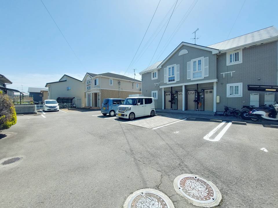 駐車場　駐車場