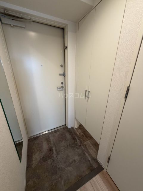 セレニテ梅田北グランデの玄関写真