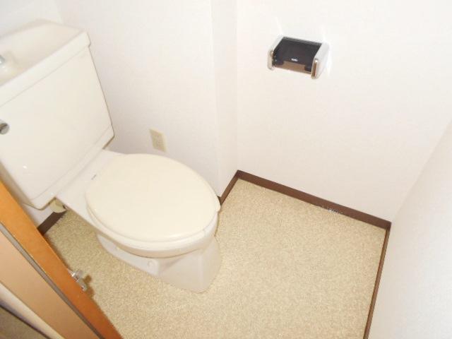 トイレ　トイレもきれいです