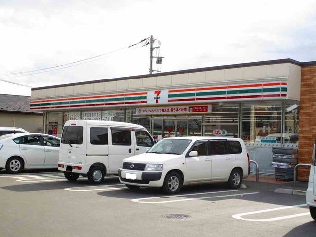 コンビニ　セブンイレブン（コンビニ）まで750m