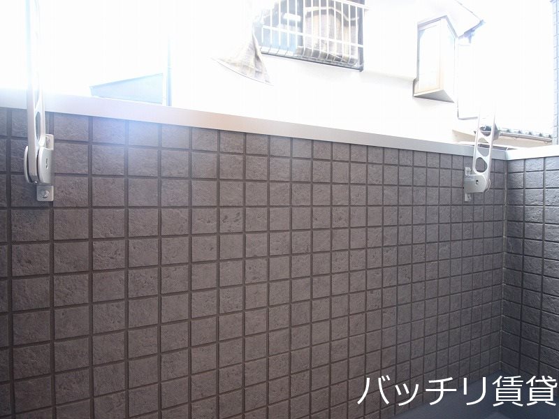 バルコニー　同型タイプの為、現状を優先致します。