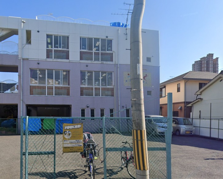 幼稚園・保育園　鶴見えのもと保育園（幼稚園・保育園）まで87m