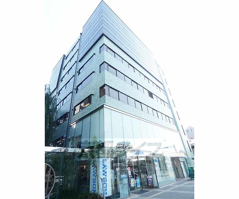 コンビニ　ローソンプラスナチュラルセレクション京都西本願寺前店（コンビニ）まで205m