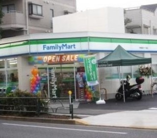 コンビニ　ファミリーマート中野鷺宮一丁目店（コンビニ）まで378m