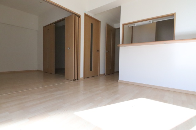 居室・リビング　※別室の参考写真の為、現況優先です。