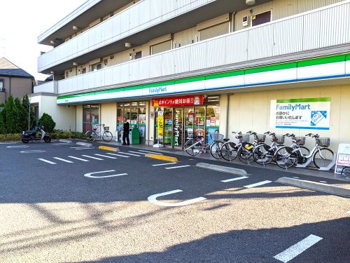 コンビニ　ファミリーマート 鹿骨前沼橋店（コンビニ）まで111m