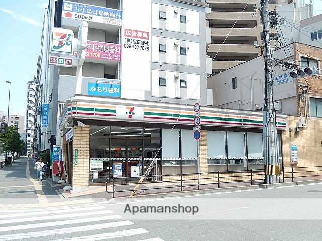 コンビニ　セブンイレブン（コンビニ）まで429m