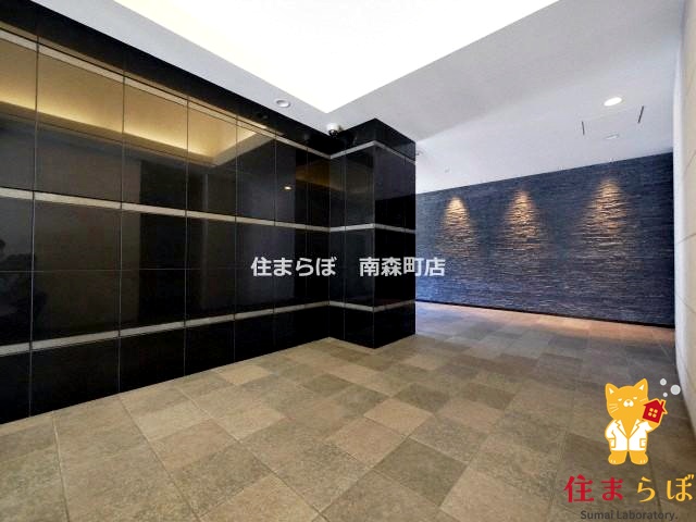 エントランス　共用部の印象も大切に