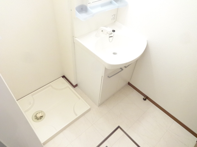 洗面設備　同物件別部屋イメージ写真