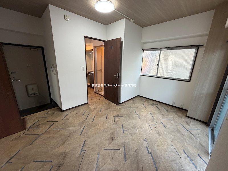 居室・リビング　広々としたお部屋です！明るさ◎
