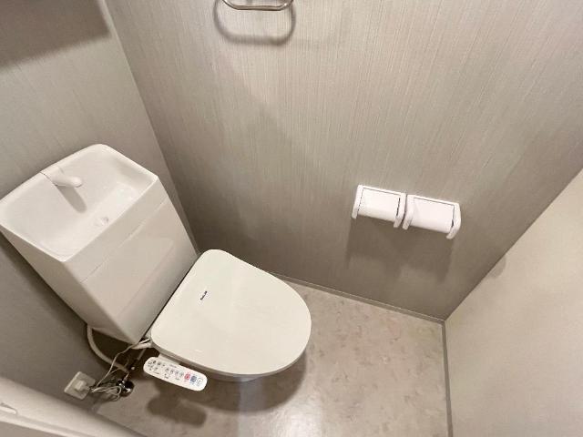 トイレ　シャワー付トイレ
