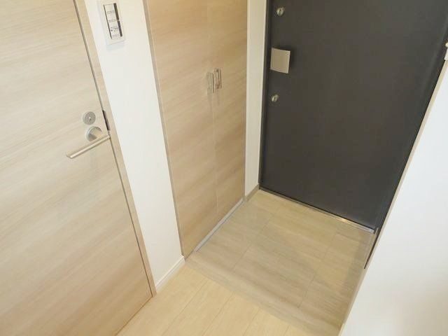 玄関　★シューズBOX・全身鏡のある玄関★