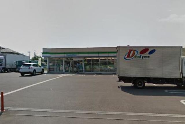 コンビニ　ファミリーマート川越上寺山西店（コンビニ）まで2655m